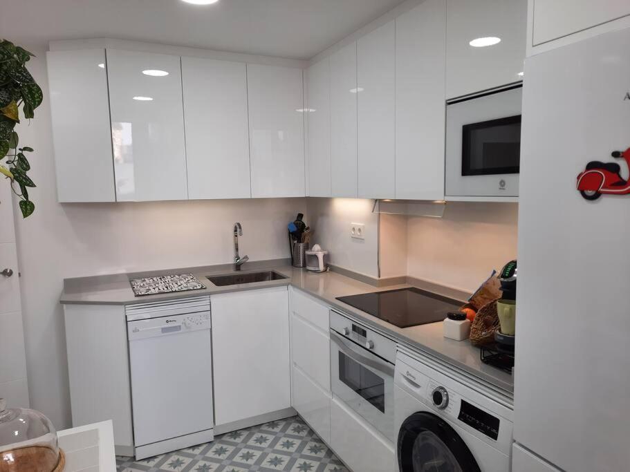 Soleado Apartamento Con Garaje ซานตานเดร์ ภายนอก รูปภาพ